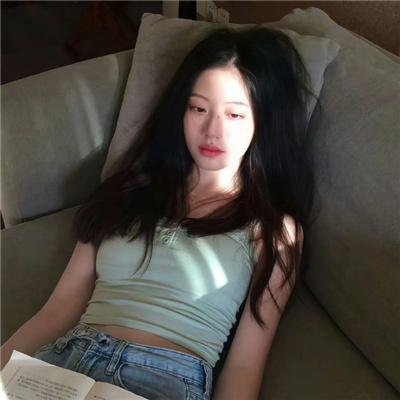 推动摇篮的手
